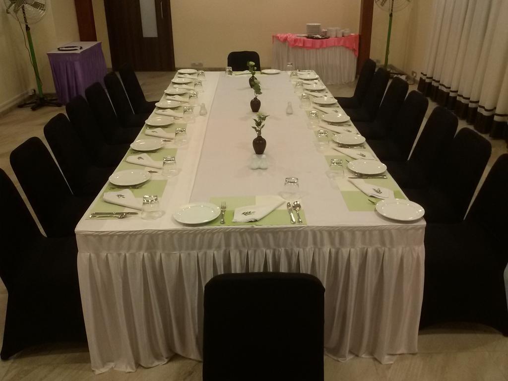 Hotel Green Olive Aurangábád Kültér fotó