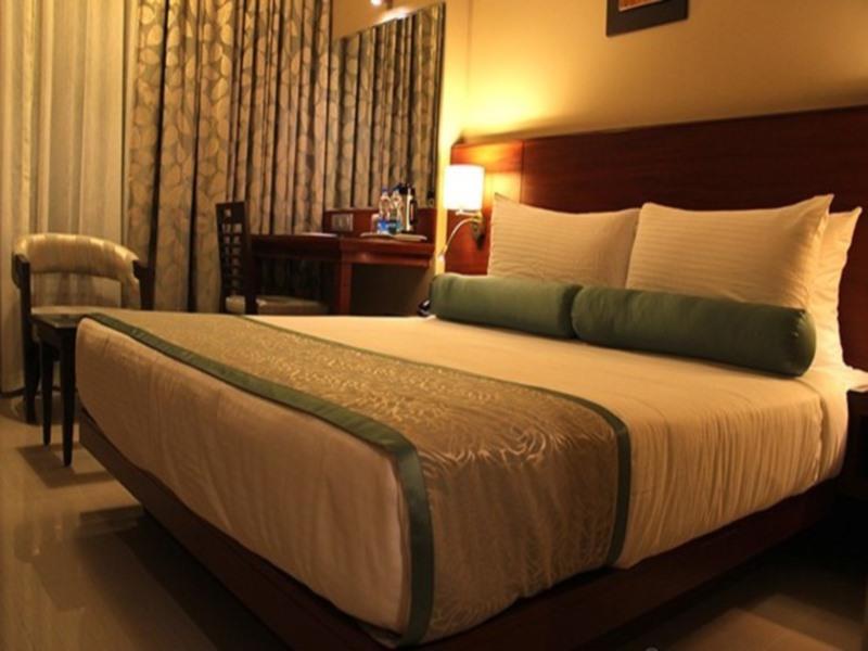 Hotel Green Olive Aurangábád Kültér fotó